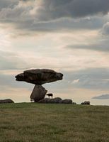 Floating stone