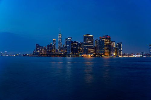 New York  espiode: The one with the skyline at blue hour