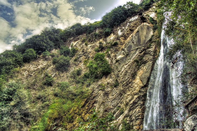 Waterfall with rocks by Sander van Geest