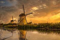 sunset at mills kinderdijk