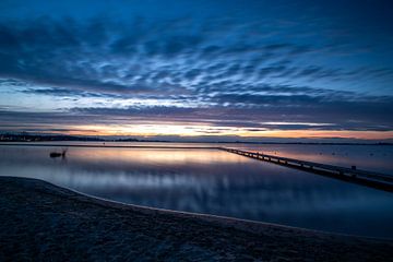 Coucher de soleil au Schildmeer sur P Kuipers