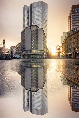 Frankfurt am Main merzedes huis, straat kruising