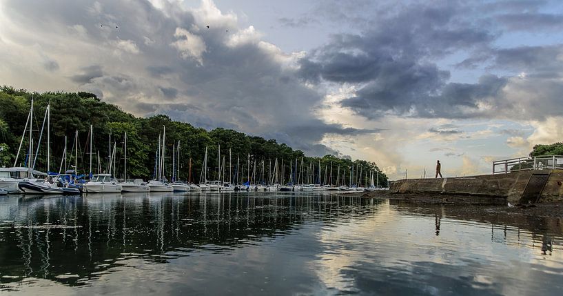 Aan het water by Anouk Buis