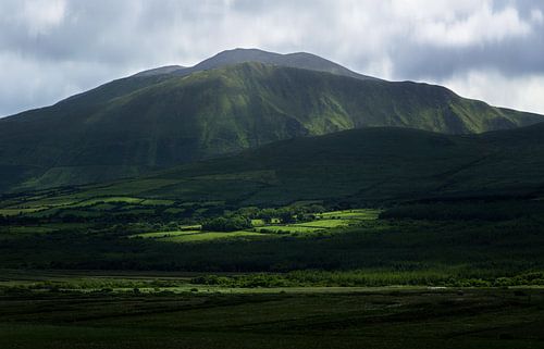 La lumière dans les montagnes