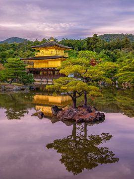 Kinkaku-ji: Gouden Glorie in de Schemering