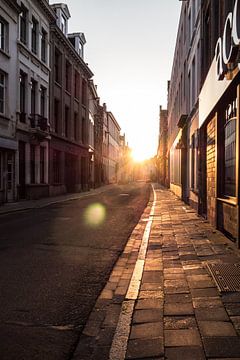 Antwerpen - Sunny side up van Maurice Weststrate