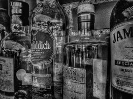 Whiskey close up by Creativiato Shop