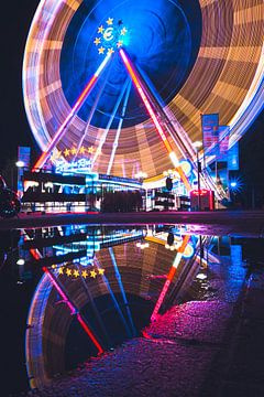 Ferris wheel at Nijmegen fairground by Wahid Fayumzadah