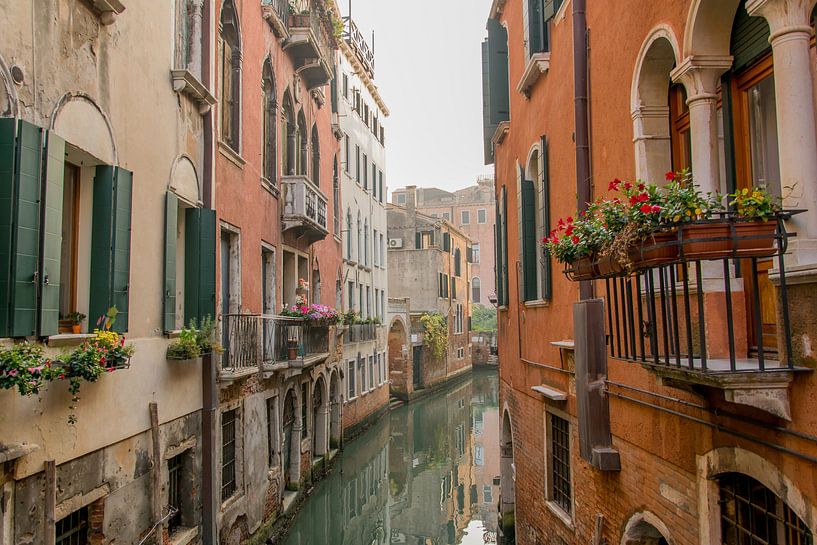 Spiegelglatte Kanäle in Venedig von Reis Genie