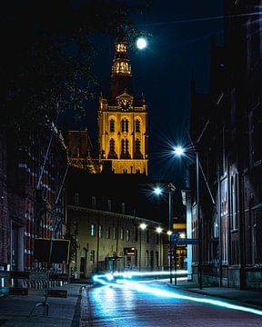 Sint-Janskathedraal in de nacht van Bram Veerman