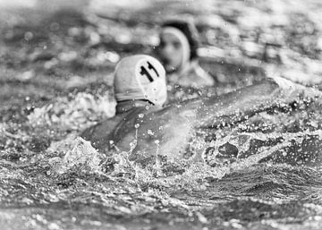 Waterpolo zwart wit / black & white van Renata Jansen