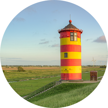 Vuurtoren van Pilsum in Oost-Friesland van Michael Valjak