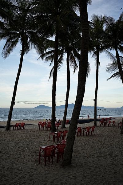 Vietnamese beach in the blue hour by Frank Photos