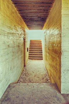 Die Treppe am Ende des Tunnels zum Licht von Lisette Rijkers