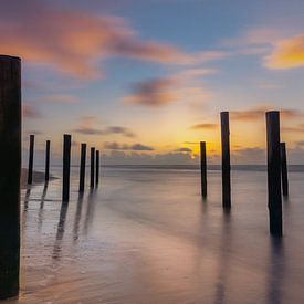 Zonsondergang in het Palendorp van Arno van der Poel