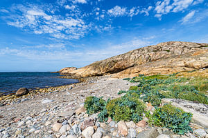 Felsen und Steine an der Küste der Insel Saltö nahe Strömstad