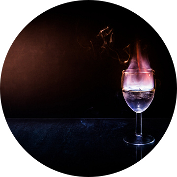 Storm in een glas water van Leon Weggelaar