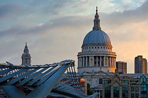 Sonnenaufgang in der St. Paul's Cathedral, London von Anton de Zeeuw