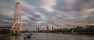 Panorama London at Sunset van Hans Kool