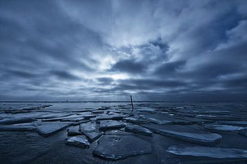 Arctic landscap 4 by peterheinspictures