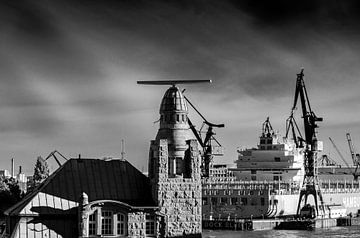 Landing bridges crane and ship in Hamburg harbor in black and white by Dieter Walther