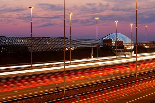 Noise barrier with Cockpit building along the A2 motorway in Utrecht by Donker Utrecht