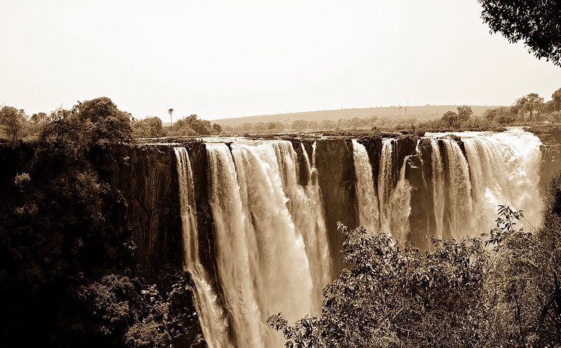 Victoria Falls by Rinke van Brenkelen