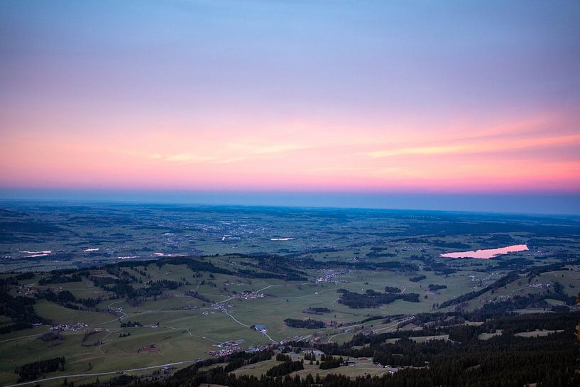 Sunset from the Grünten onto the Oberallgäu by Leo Schindzielorz