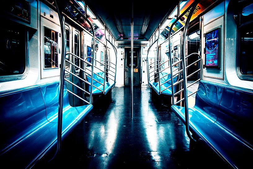 Eclectic subway van Dominique Verhulst