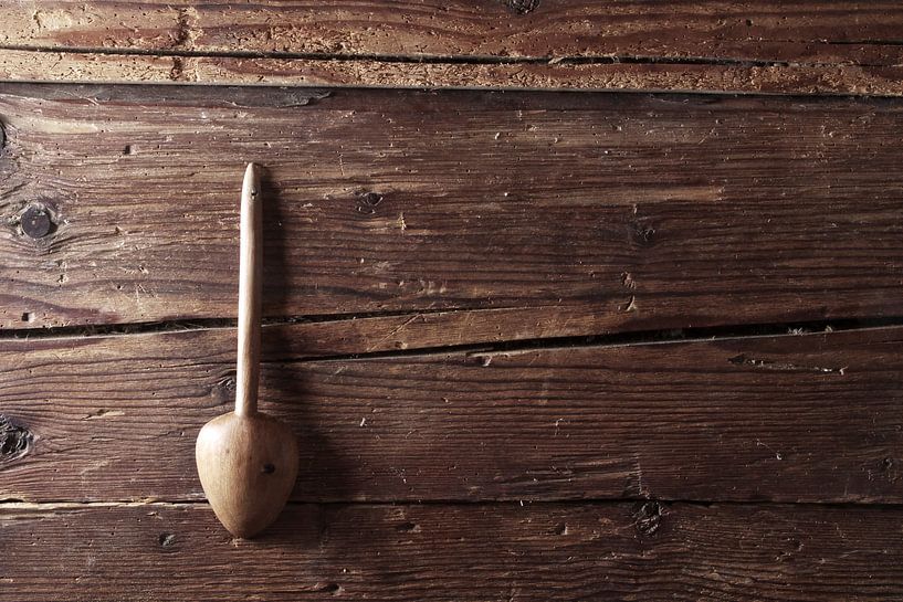 alter Holzlöffel von Jürgen Wiesler