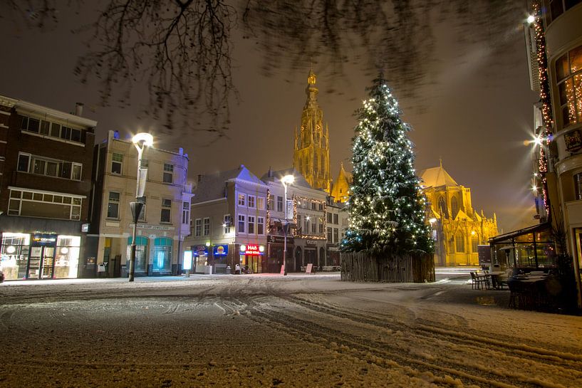 Breda: Snow during Christmas by Martijn