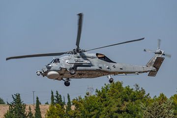 Flugvorführung griechischer Sikorsky S-70B Seahawk. von Jaap van den Berg
