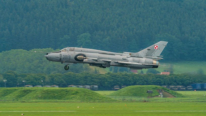 Polish SU-22 Fitter during Airpower Airshow. by Jaap van den Berg