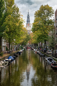 Amsterdams Zuiderkerk im Frühherbst.