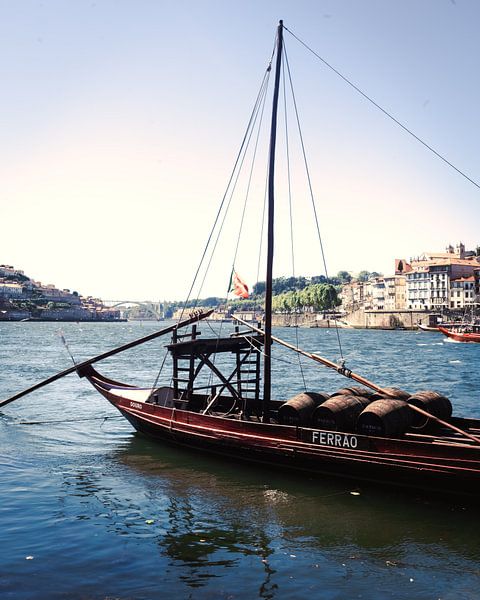 Porto by Hello Pompoyo
