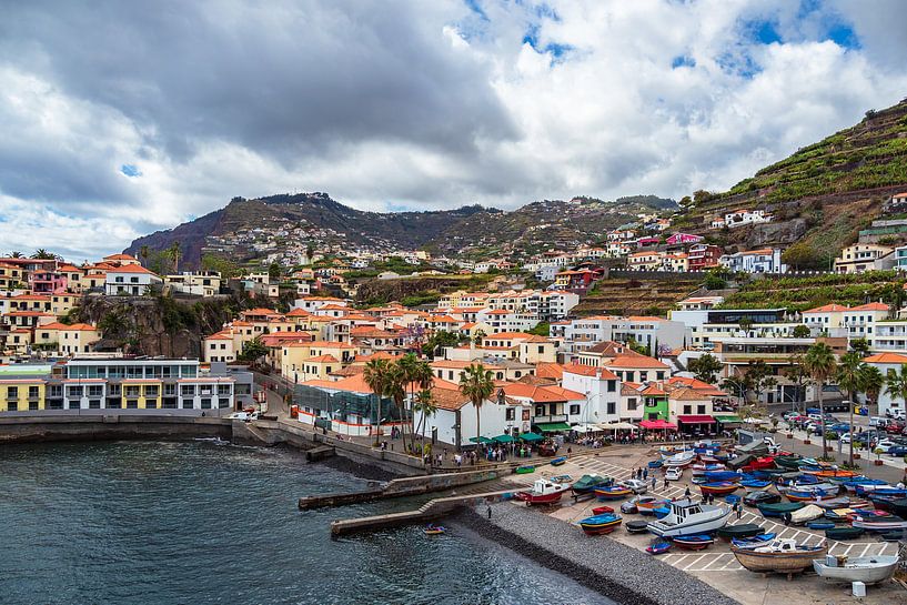 View to the city Camara de Lobos on the island Madeira, Portugal by Rico Ködder