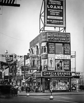 Historisches New York: Billboards and signs, Fulton Street, 1936 von Christian Müringer