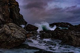 Gale force winds hit the rocky coast by Kai Müller