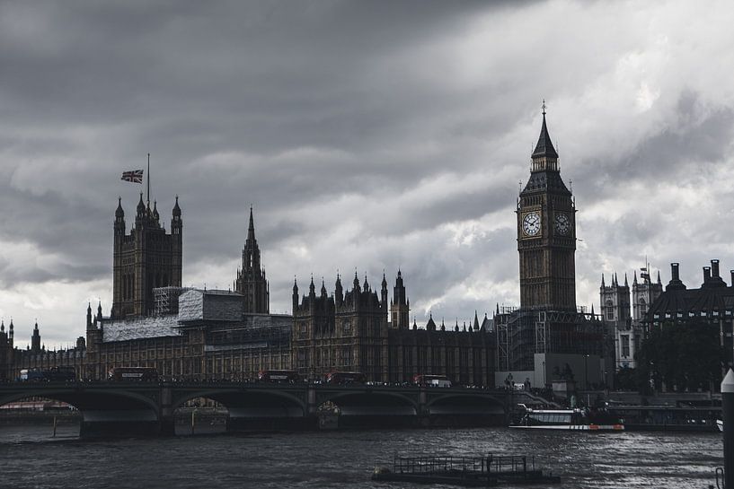 Big Ben by Hello Pompoyo