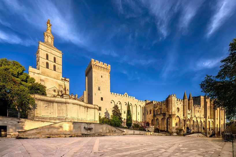 Papal Palace in Avignon by Voss photography