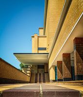 Trouw ingang raadhuis Hilversum
