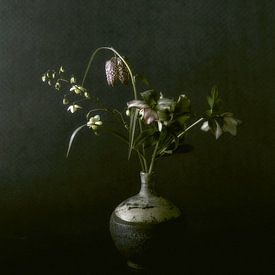 Bouquet in retro shades, floral still life by Hanneke Luit