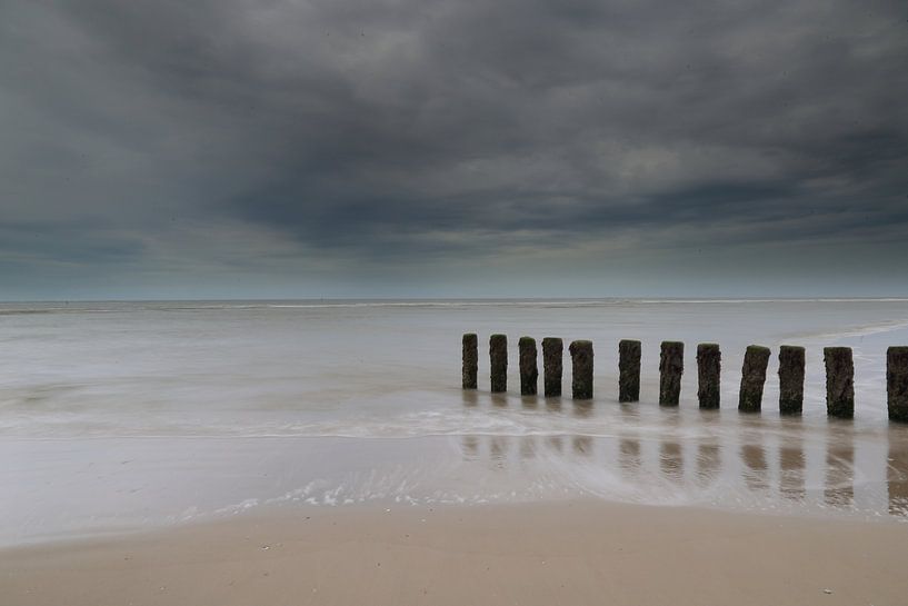 Pollerreihe Hollum von Rinnie Wijnstra (FotoAmeland )