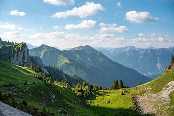 Schöne Berglandschaft in den Tannheimer Bergen von Leo Schindzielorz