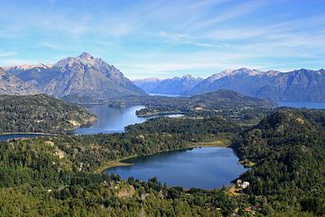 Vue sur la région des lacs de Bariloche sur Antwan Janssen
