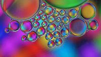 Bunte Tropfen
