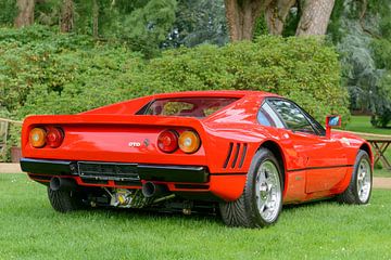 Ferrari 288 GTO sportauto uit de jaren 80 in Ferrari rood