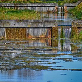 Waterval in rivier van Astrid Thomassen