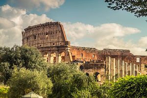 Het Colosseum  (Colosseo) in Rome van Justin Suijk