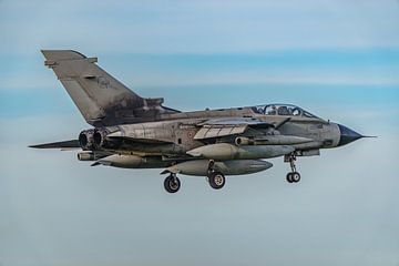 Der Panavia Tornado von Aeronautica Militare. von Jaap van den Berg